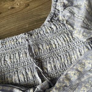 American Eagle Outfitters Light Blue and White Crop Top